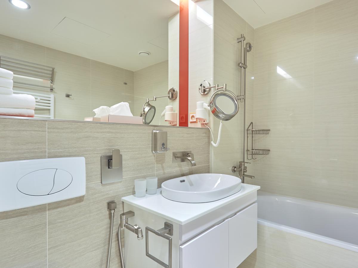 Suite with Wellness Access,640457397:JPEG